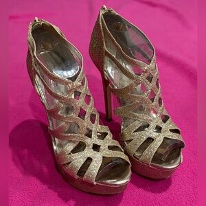 Aldo Lovaede Elegant Gold Strappy Heels